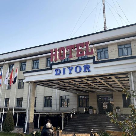 Diyor Hotel Marghilon Exterior foto
