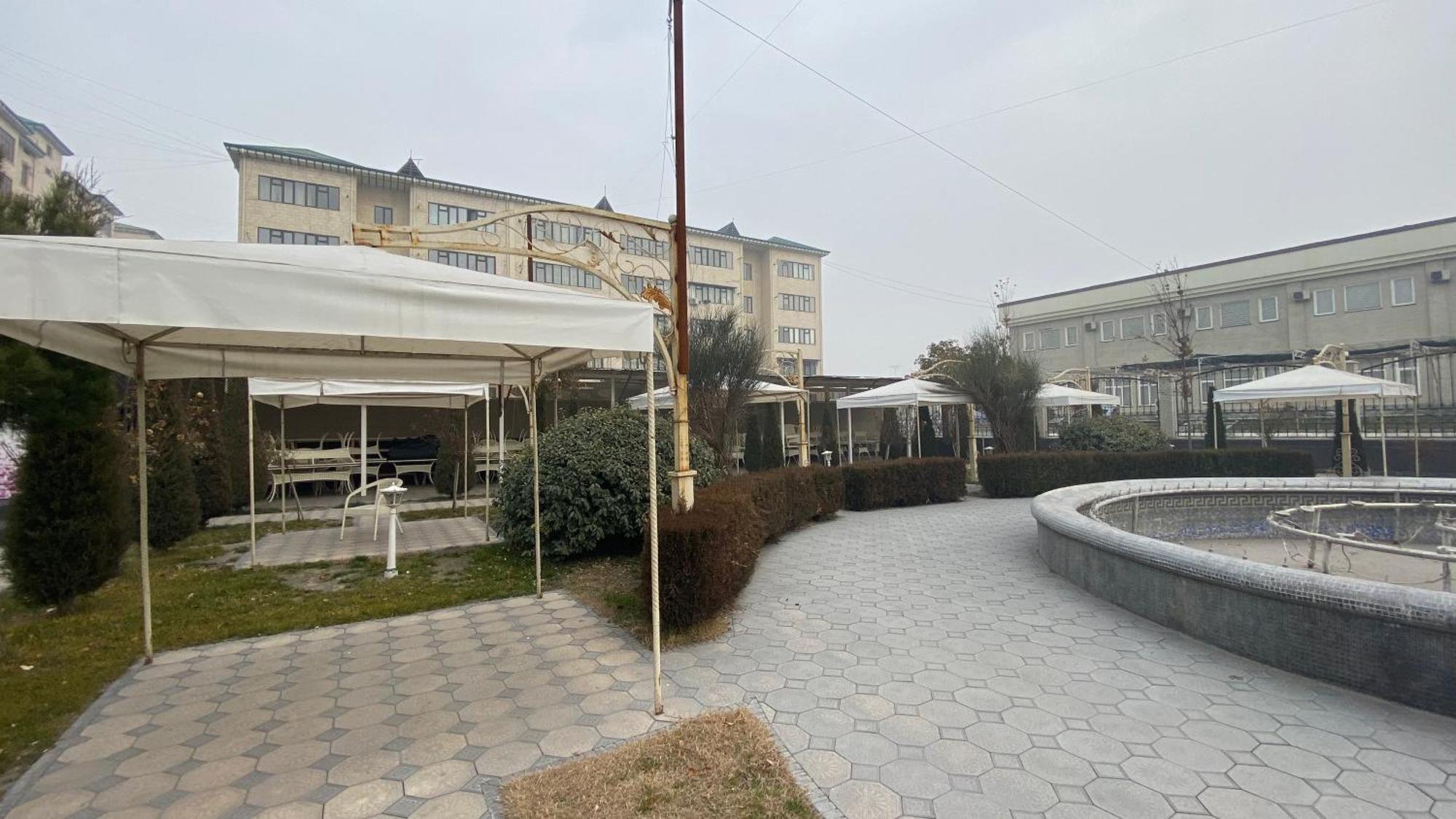 Diyor Hotel Marghilon Exterior foto