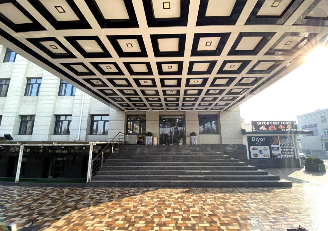 Diyor Hotel Marghilon Exterior foto
