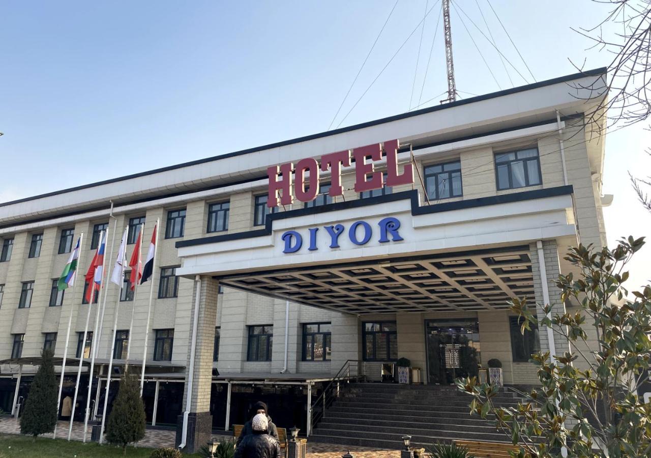 Diyor Hotel Marghilon Exterior foto